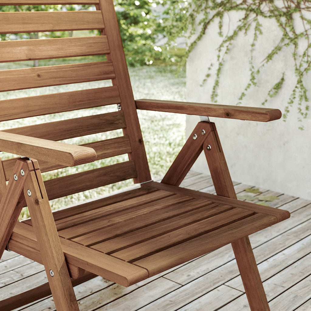 Natural Wood Tone Foldable Outdoor Leisure Chair
