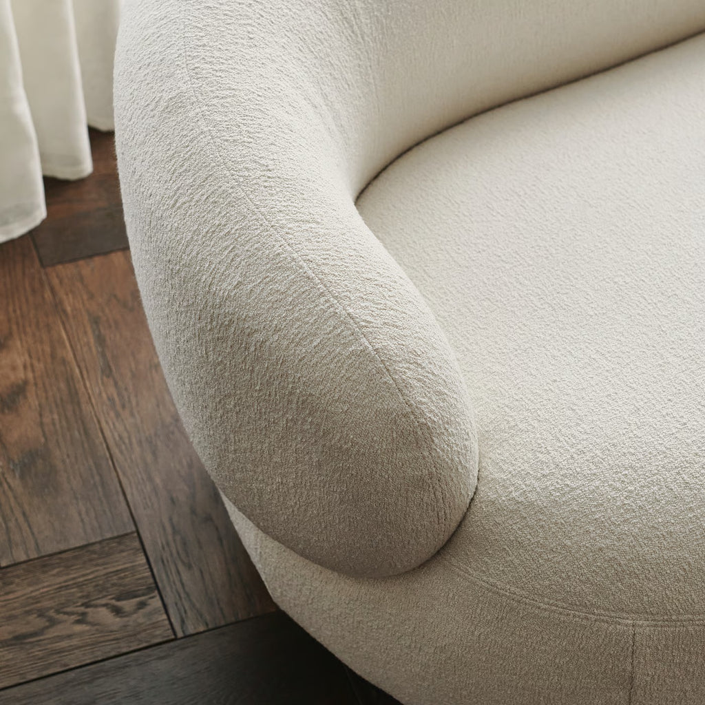 Wabi Sabi Style Living Room Laid Back And Relaxed Sofa