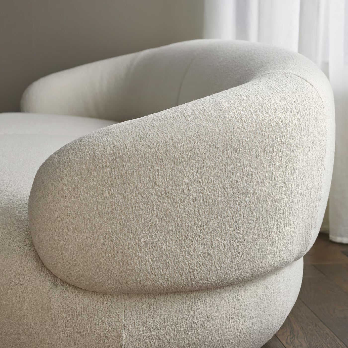 Wabi Sabi Style Living Room Laid Back And Relaxed Sofa